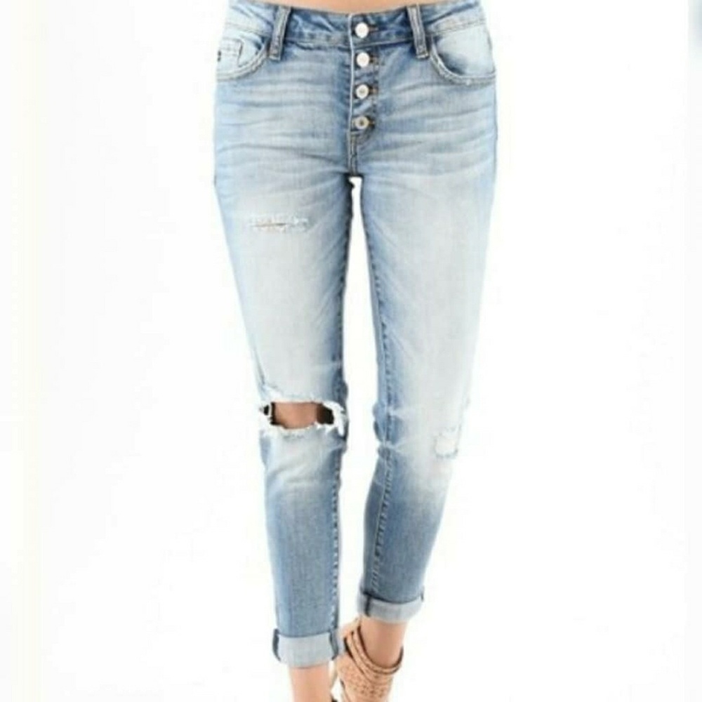 🌸NWT..KANCAN BUTTON FLY BOYFRIEND STYLE JEAN🌸
